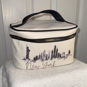 New York Skyline Cosmetic Bag